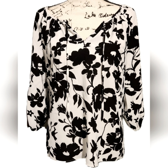 Olivia & Martin Blouse - Picture 1 of 4